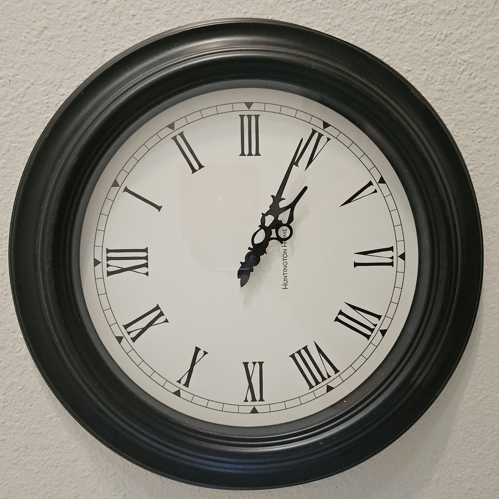 Black and White Circular Clock Wall Decor